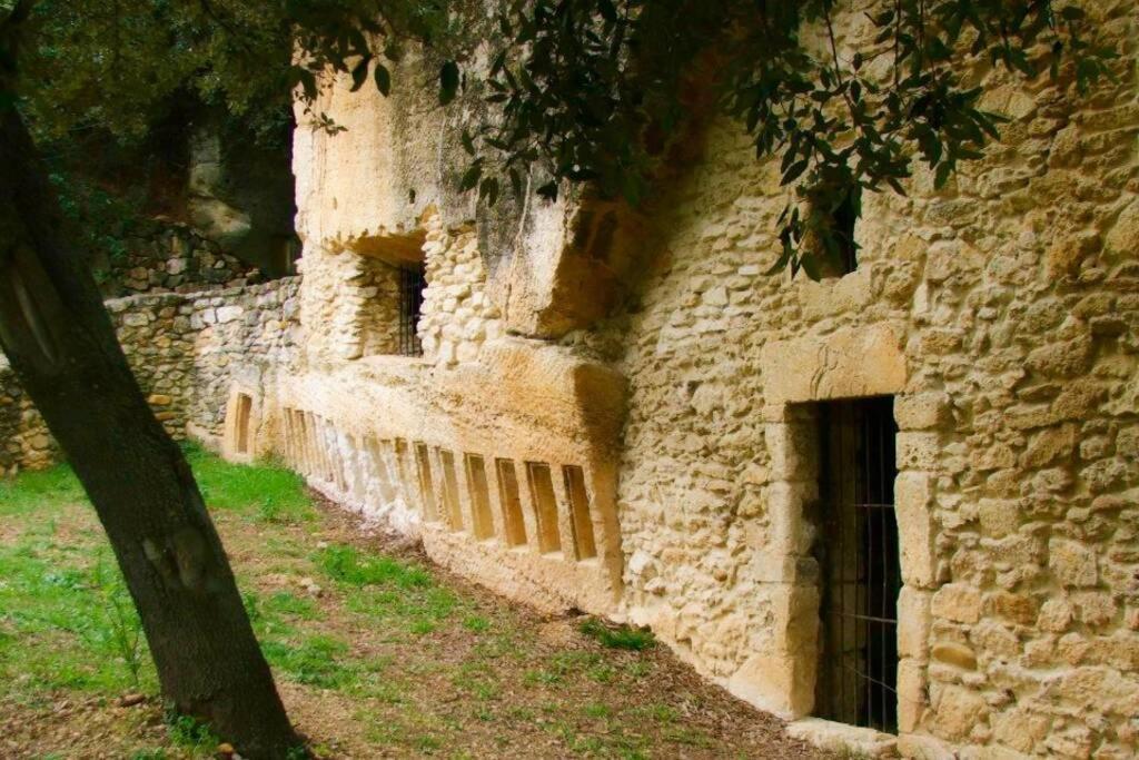 Studio Entre Cevennes Et Camargue Montfrin Екстер'єр фото