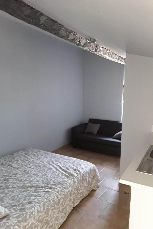 Studio Entre Cevennes Et Camargue Montfrin Екстер'єр фото